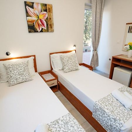 Rooms Magnolia With Pool Novalja Dış mekan fotoğraf