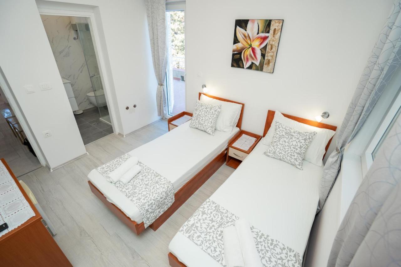 Rooms Magnolia With Pool Novalja Dış mekan fotoğraf