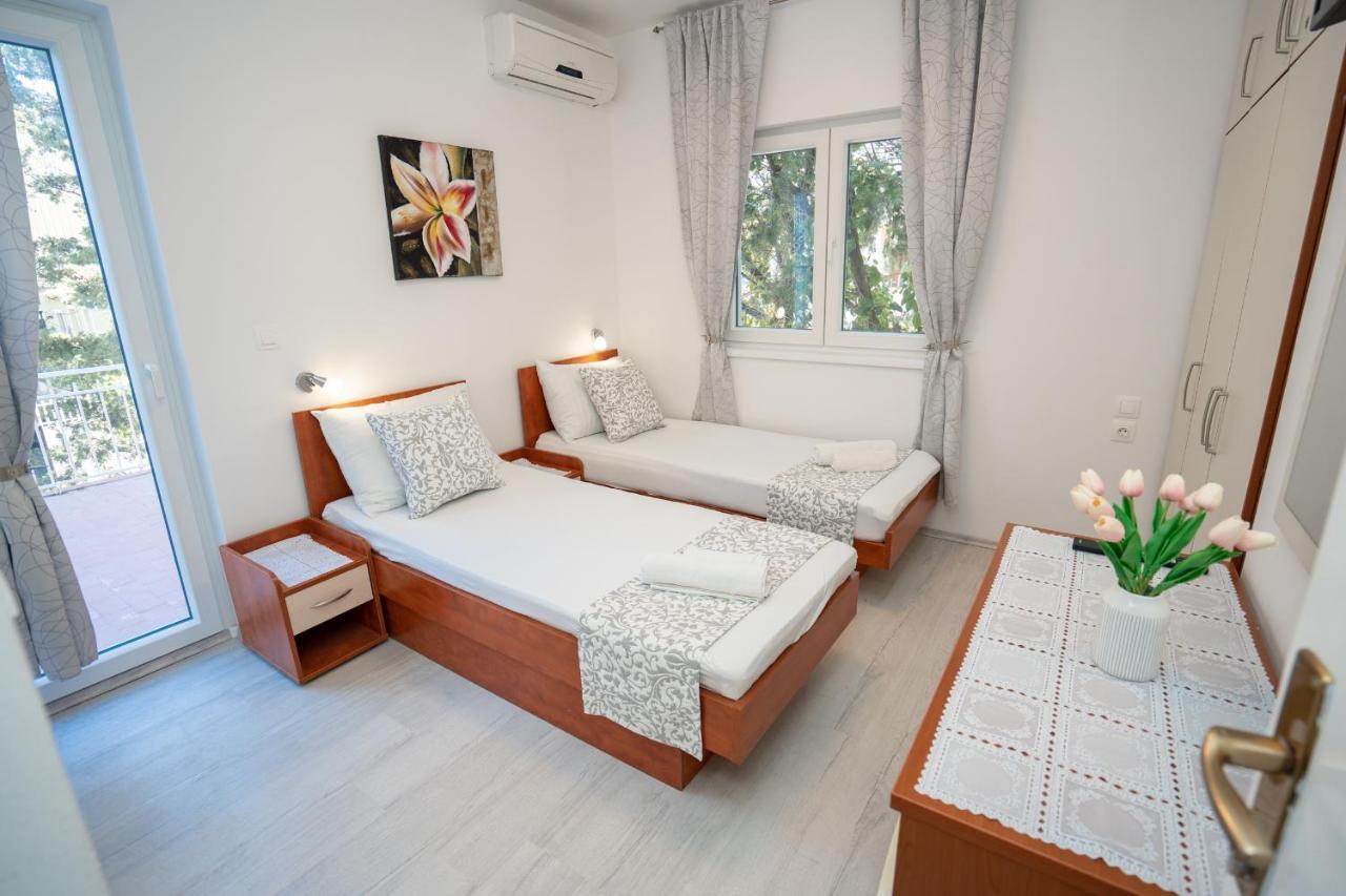 Rooms Magnolia With Pool Novalja Dış mekan fotoğraf