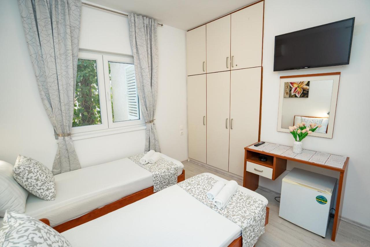Rooms Magnolia With Pool Novalja Dış mekan fotoğraf