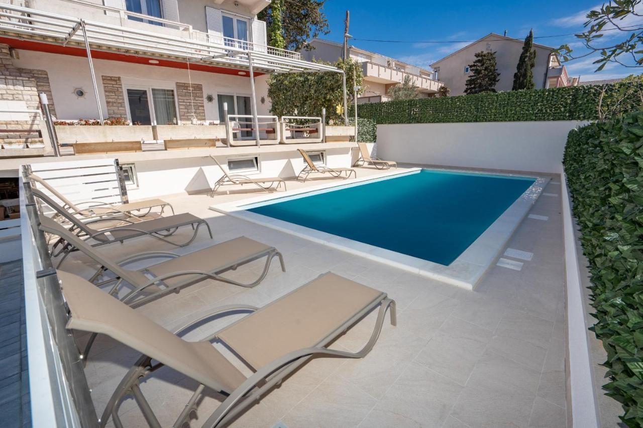 Rooms Magnolia With Pool Novalja Dış mekan fotoğraf